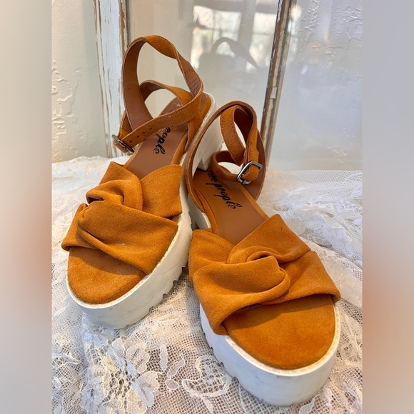 FREE PEOPLE ESSEX ANKLE WRAP SANDAL - Picture 1 of 7